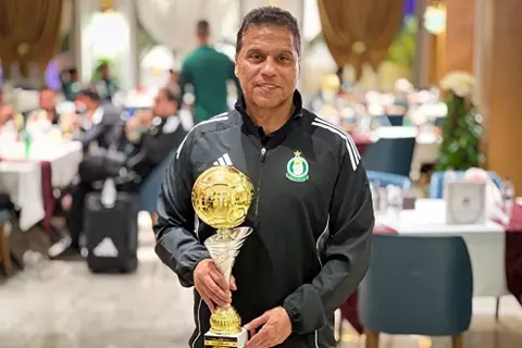 البدري يحصد جائزة المدرب الأفضل في الدوري الليبي.. ورسالة للجماهير